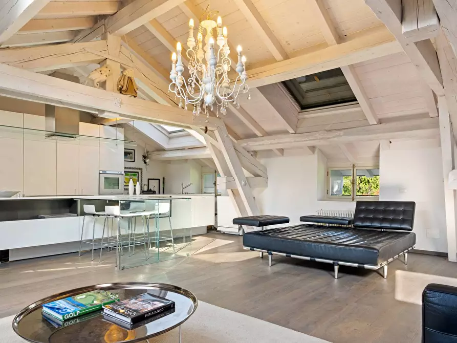 Immagine 25 di Villa in vendita  in via Cadorna a Costa Masnaga