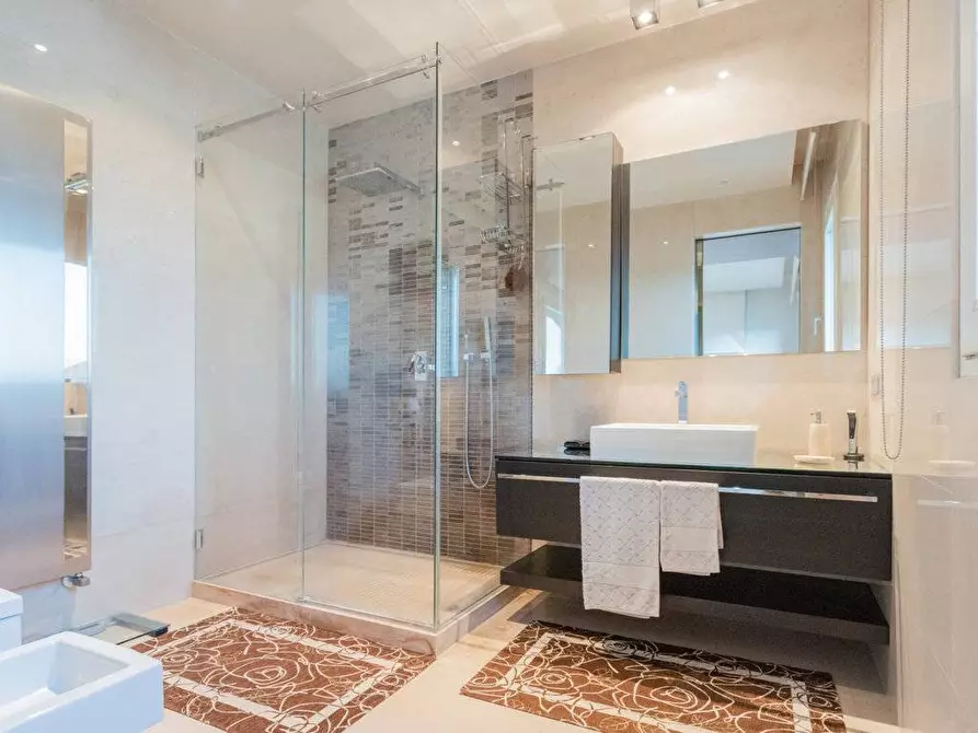 Immagine 3 di Villa in vendita  in via S.francesco a Mezzago