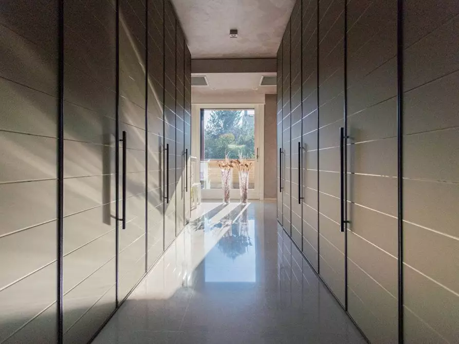 Immagine 5 di Villa in vendita  in via S.francesco a Mezzago