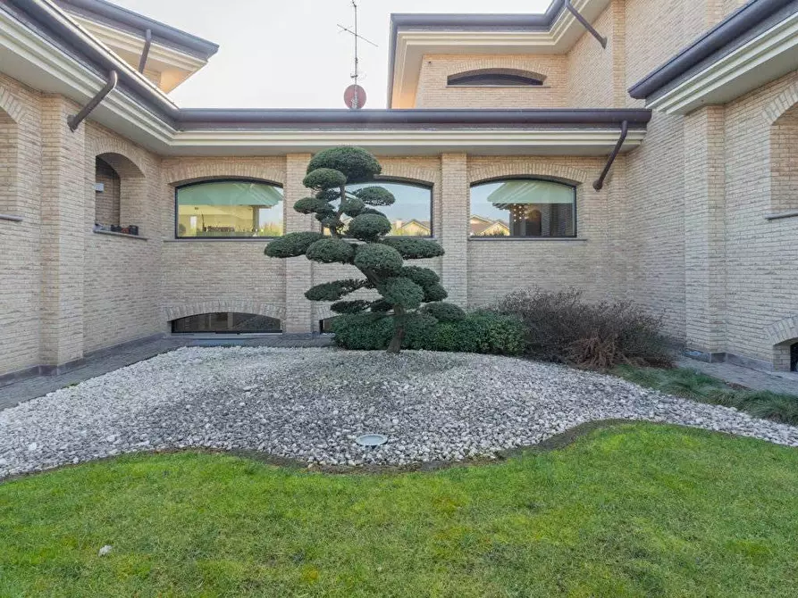 Immagine 7 di Villa in vendita  in via S.francesco a Mezzago