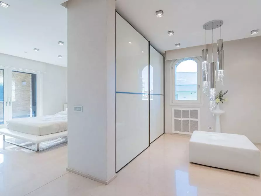 Immagine 10 di Villa in vendita  in via S.francesco a Mezzago