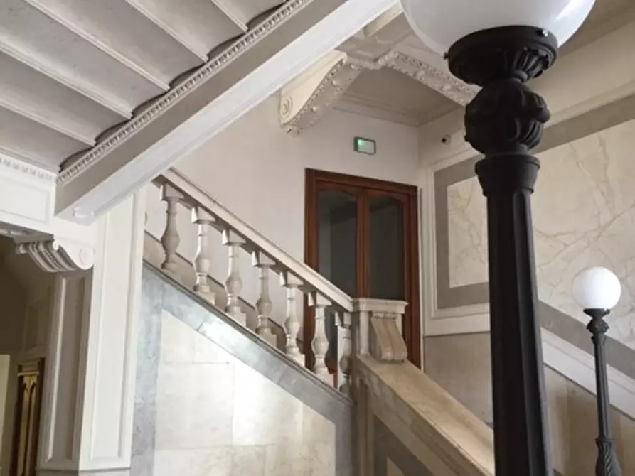 Immagine 2 di Appartamento in vendita  a Mantova