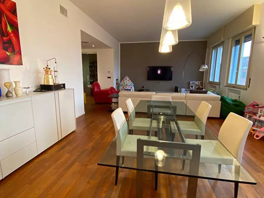 Immagine 7 di Appartamento in vendita  a Mantova