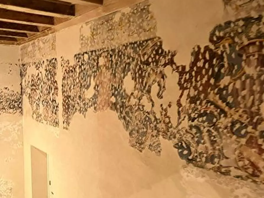 Immagine 12 di Appartamento in vendita  a Mantova