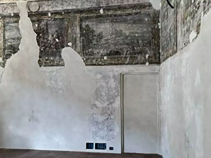 Immagine 16 di Appartamento in vendita  a Mantova