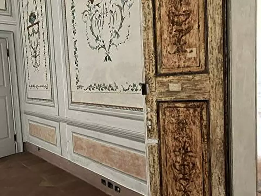 Immagine 8 di Appartamento in vendita  a Mantova