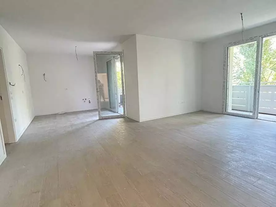 Immagine 4 di Appartamento in vendita  a Mantova