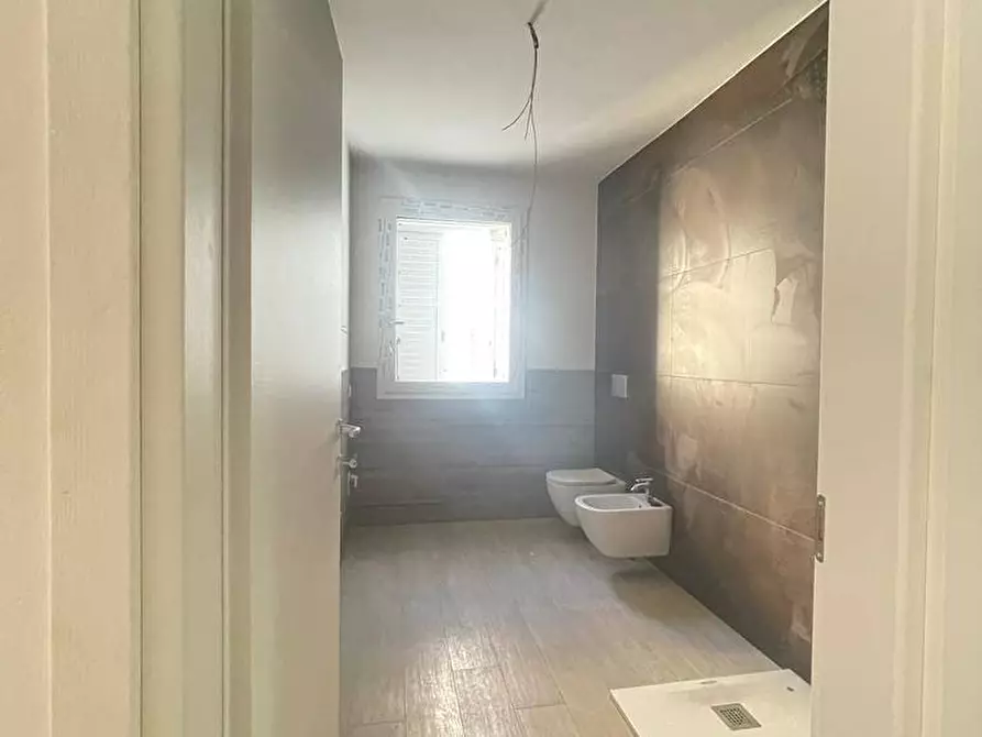 Immagine 13 di Appartamento in vendita  a Mantova