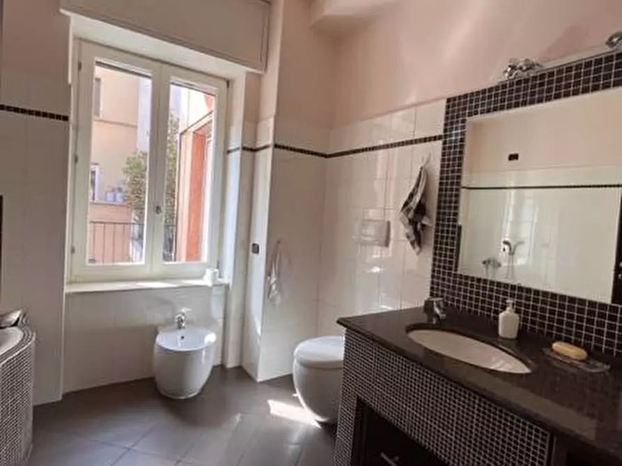 Immagine 18 di Appartamento in vendita  a Mantova