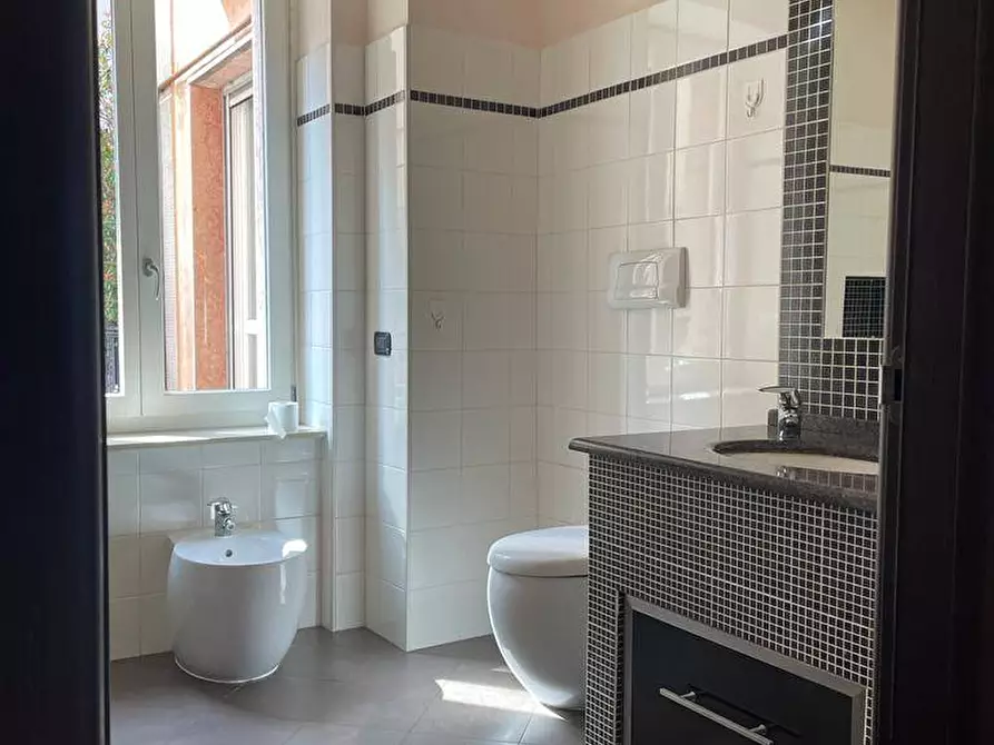 Immagine 8 di Appartamento in vendita  a Mantova