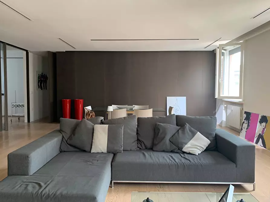 Immagine 5 di Appartamento in vendita  a Mantova