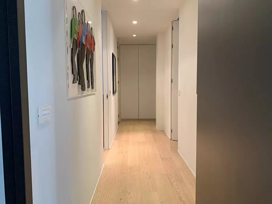 Immagine 11 di Appartamento in vendita  a Mantova