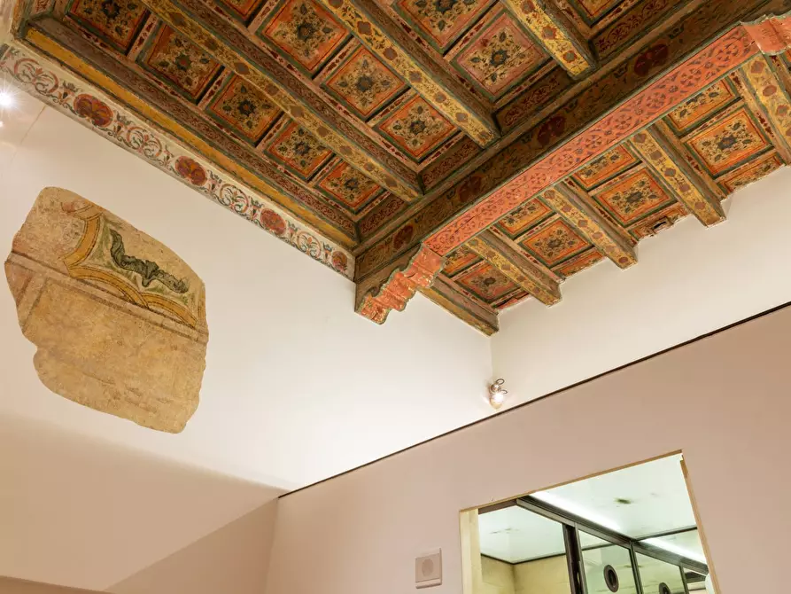 Immagine 13 di Appartamento in vendita  a Mantova