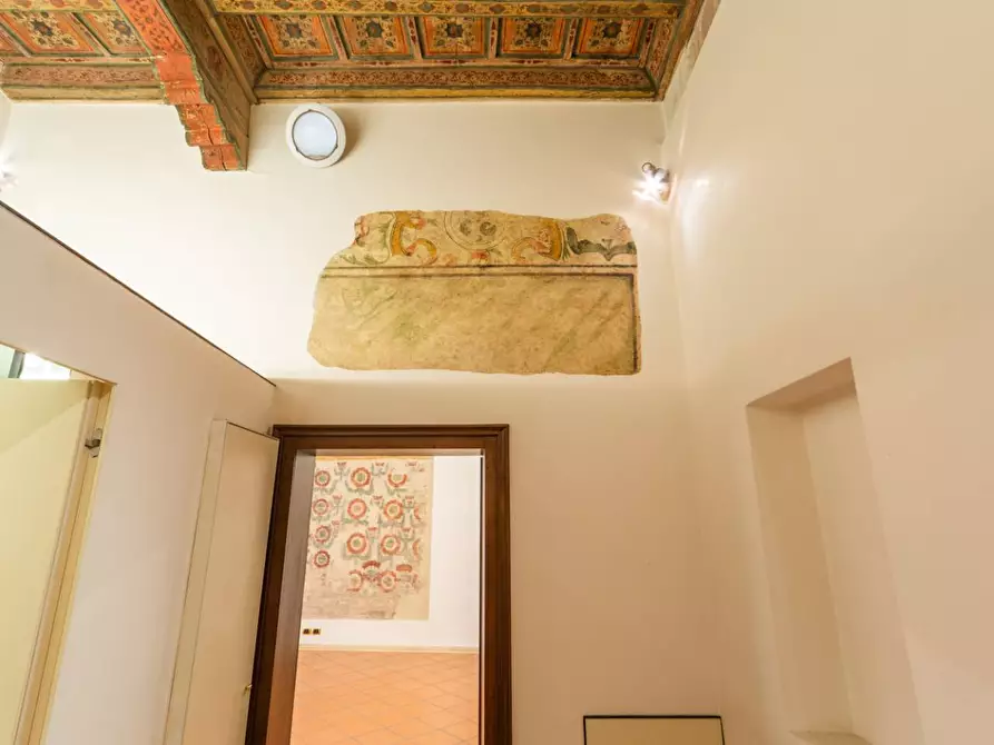 Immagine 17 di Appartamento in vendita  a Mantova