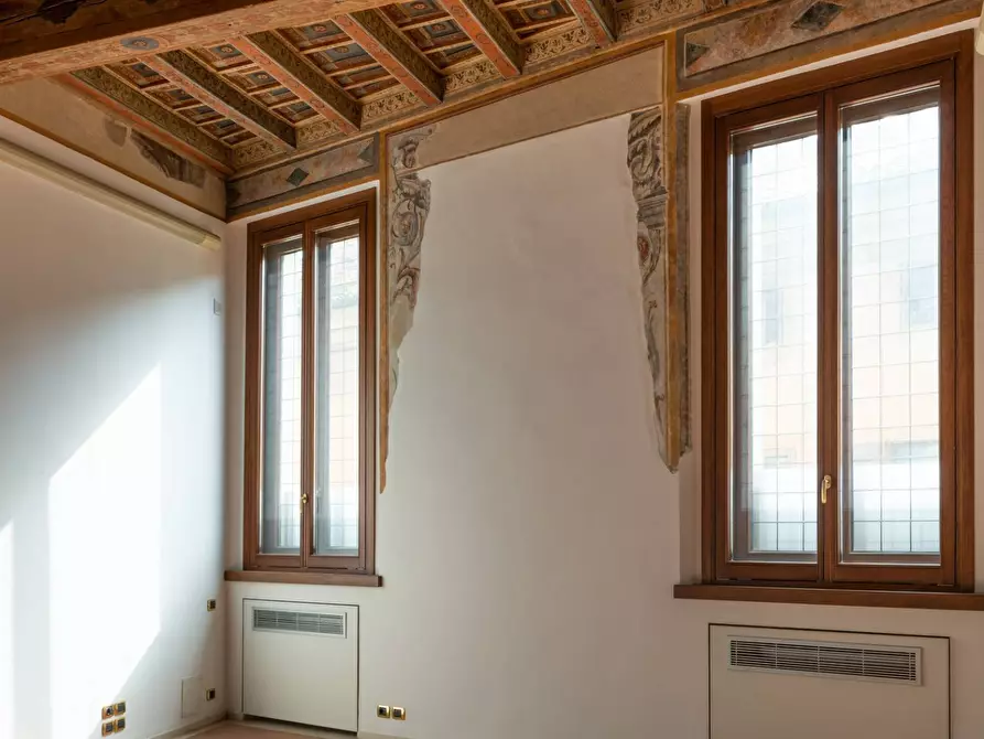 Immagine 25 di Appartamento in vendita  a Mantova