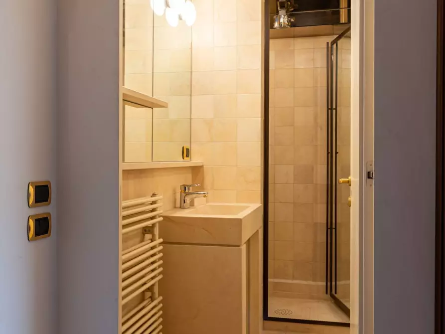 Immagine 27 di Appartamento in vendita  a Mantova