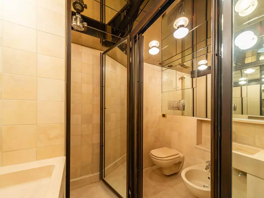 Immagine 28 di Appartamento in vendita  a Mantova