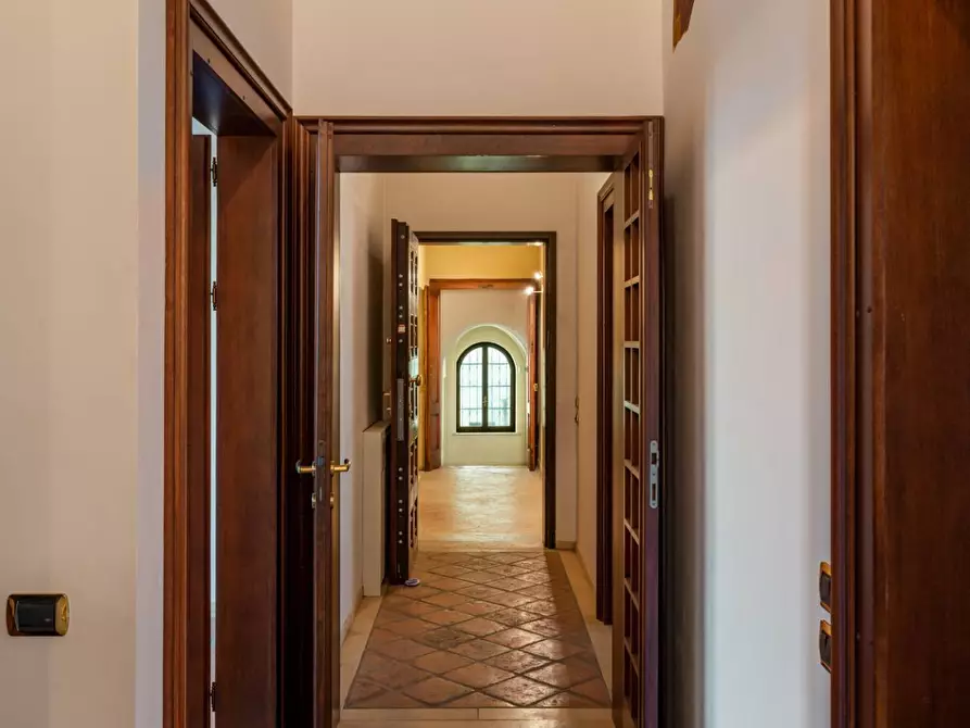 Immagine 30 di Appartamento in vendita  a Mantova