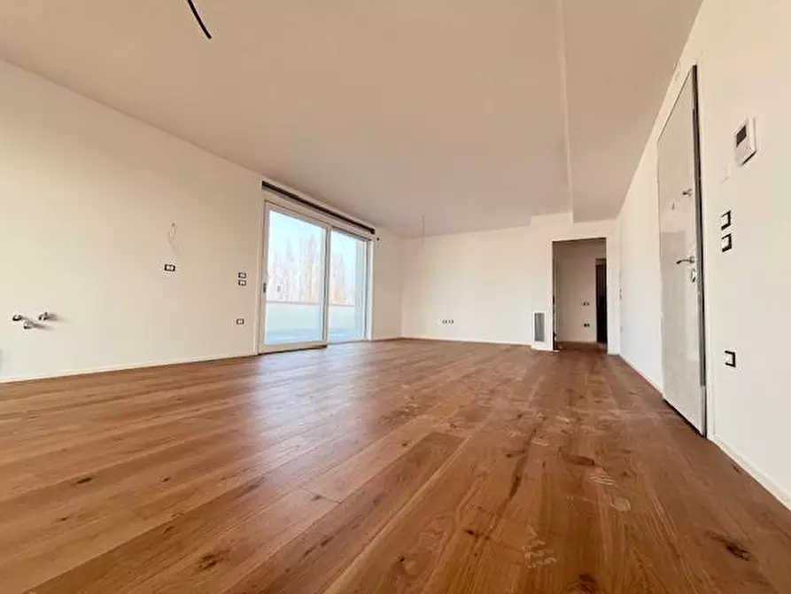 Immagine 4 di Attico in vendita  a Mantova