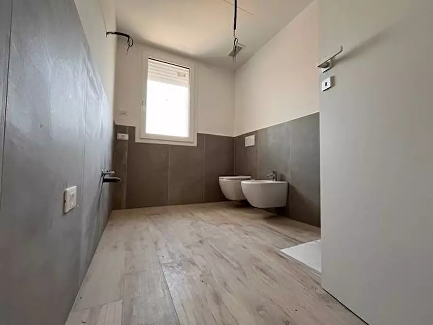 Immagine 7 di Attico in vendita  a Mantova