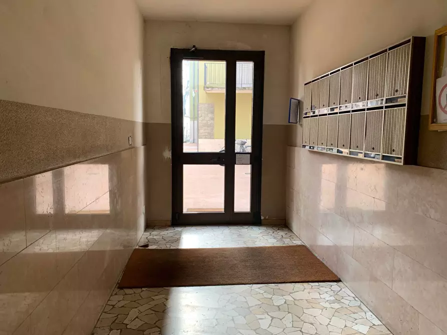 Immagine 7 di Appartamento in vendita  a Mantova