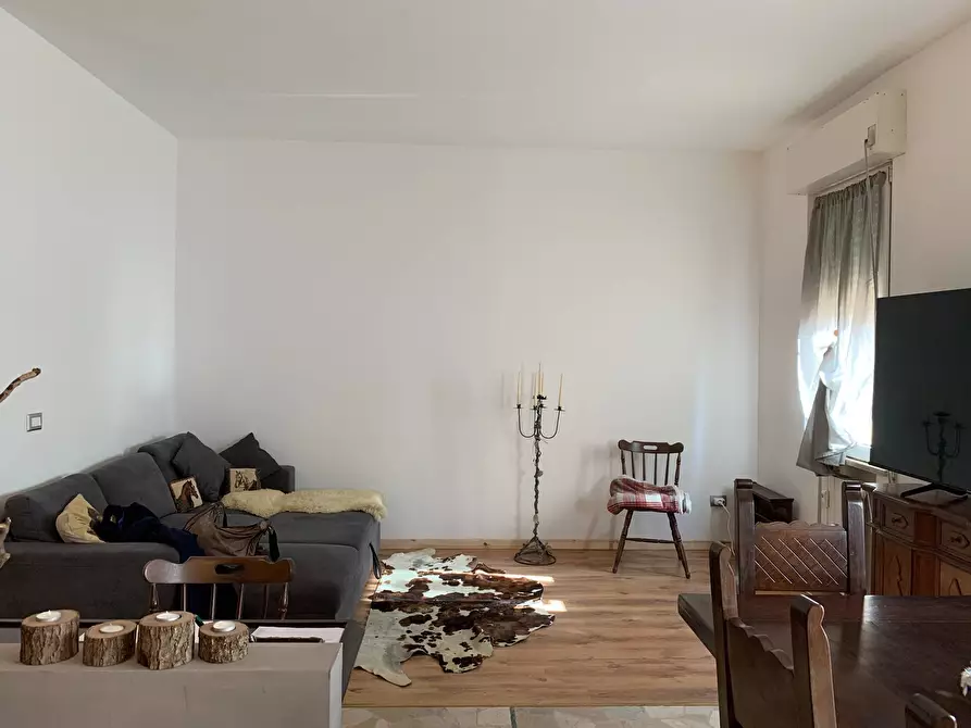 Immagine 10 di Appartamento in vendita  a Mantova