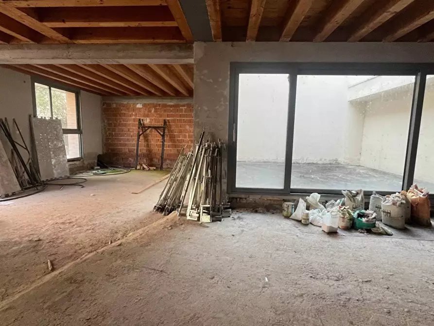 Immagine 10 di Agriturismo in vendita  a Mantova