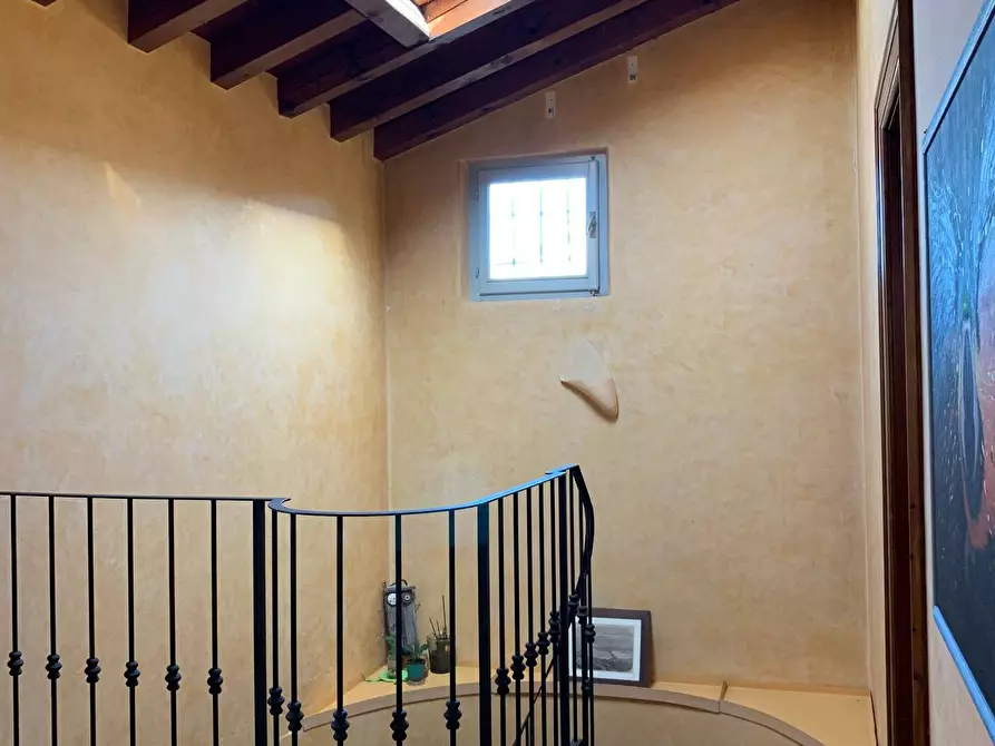 Immagine 28 di Casa indipendente in vendita  a Mantova