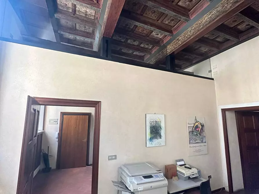 Immagine 8 di Appartamento in vendita  a Mantova