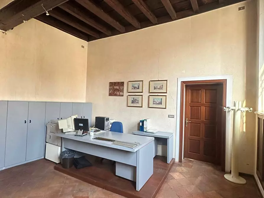 Immagine 5 di Appartamento in vendita  a Mantova