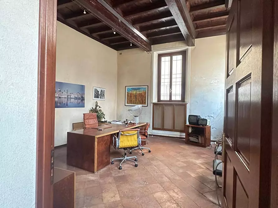 Immagine 13 di Appartamento in vendita  a Mantova