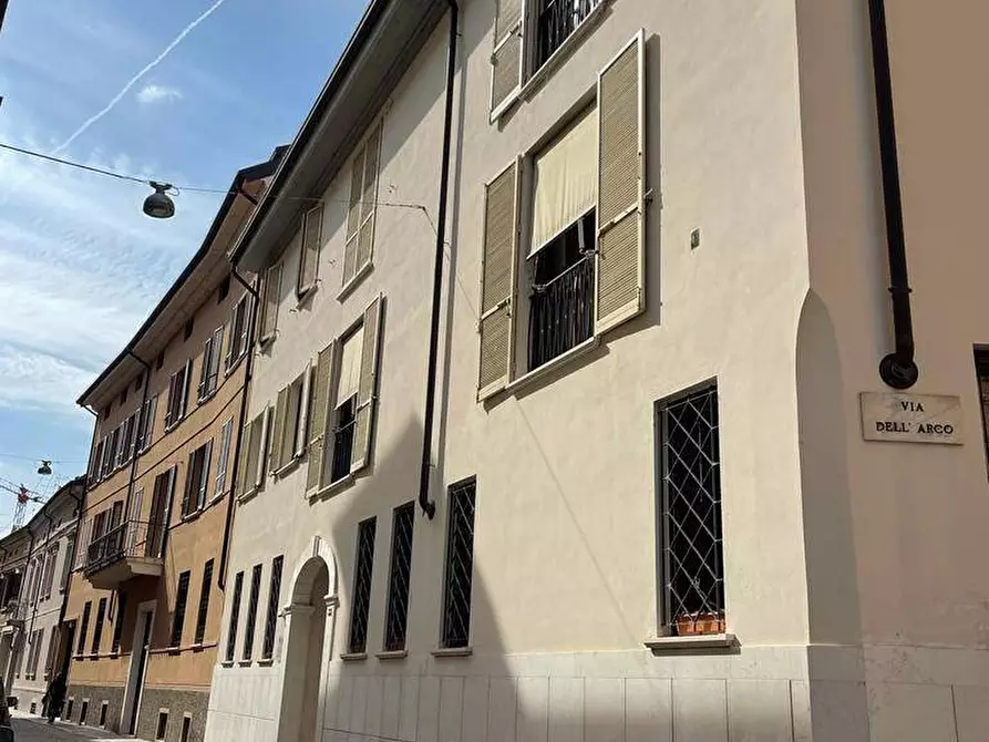 Immagine 1 di Appartamento in affitto  a Mantova
