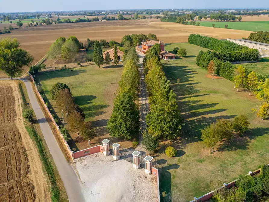 Immagine 7 di Villa in vendita  a Curtatone