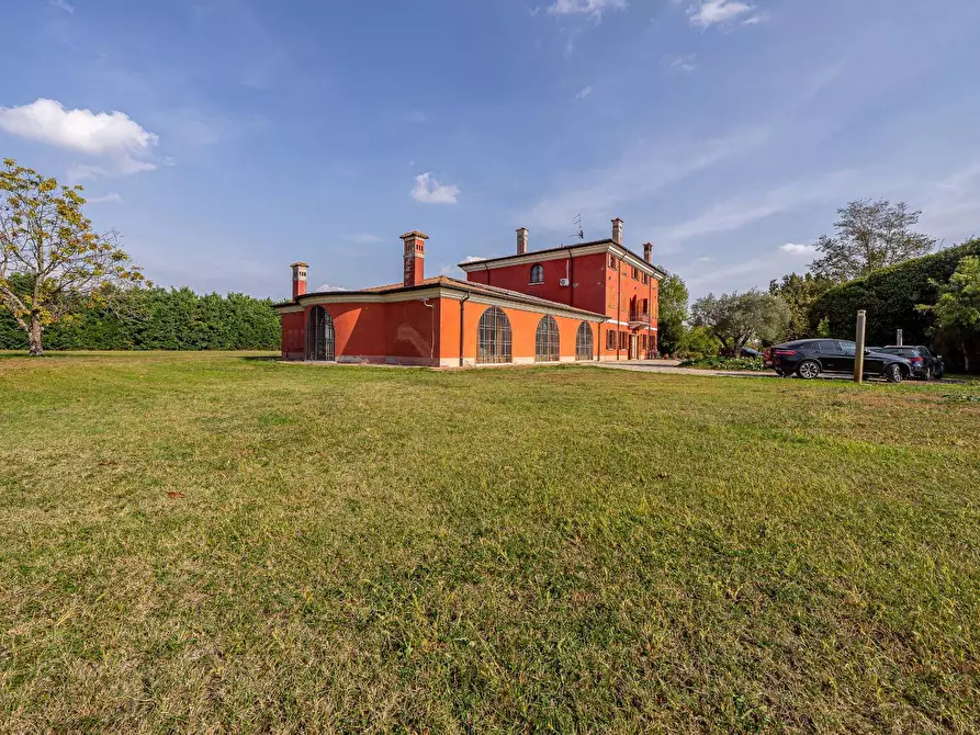 Immagine 3 di Villa in vendita  a Curtatone