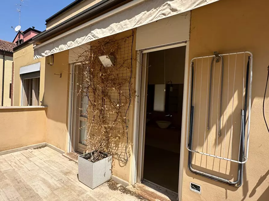 Immagine 9 di Casa indipendente in vendita  a Mantova