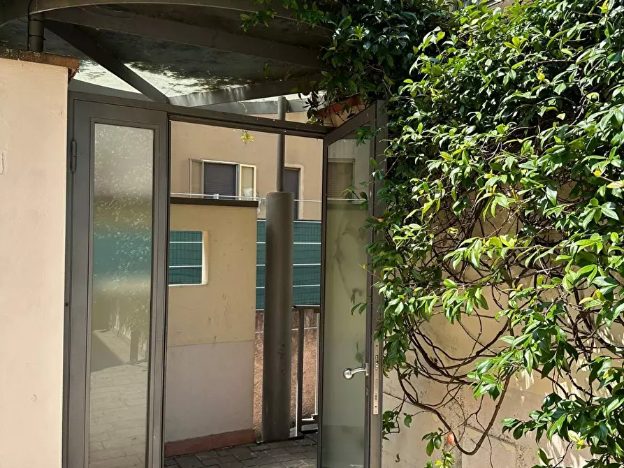 Immagine 2 di Casa indipendente in vendita  a Mantova