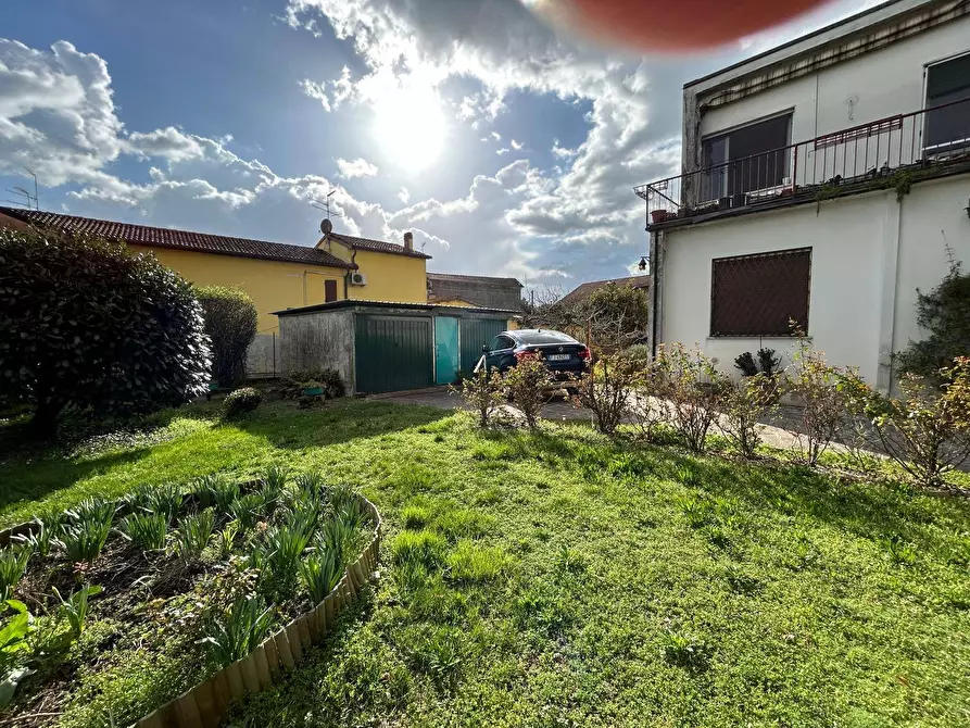 Immagine 23 di Appartamento in vendita  a Porto Mantovano