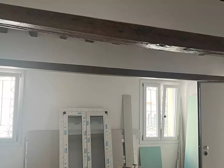 Immagine 15 di Appartamento in vendita  a Mantova