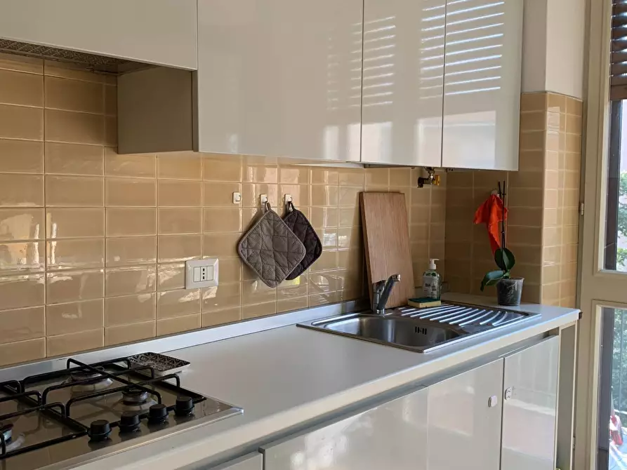 Immagine 2 di Appartamento in vendita  a Mantova