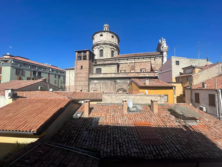 Immagine 1 di Casa indipendente in vendita  a Mantova