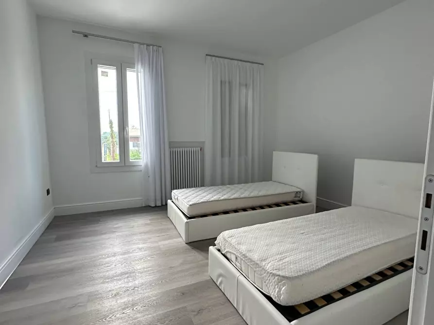 Immagine 25 di Casa indipendente in vendita  a Mantova