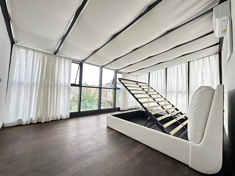 Immagine 28 di Casa indipendente in vendita  a Mantova