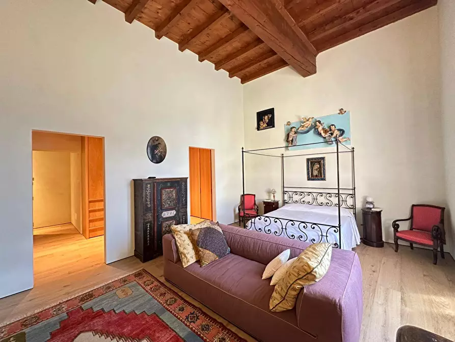 Immagine 17 di Appartamento in vendita  a Mantova