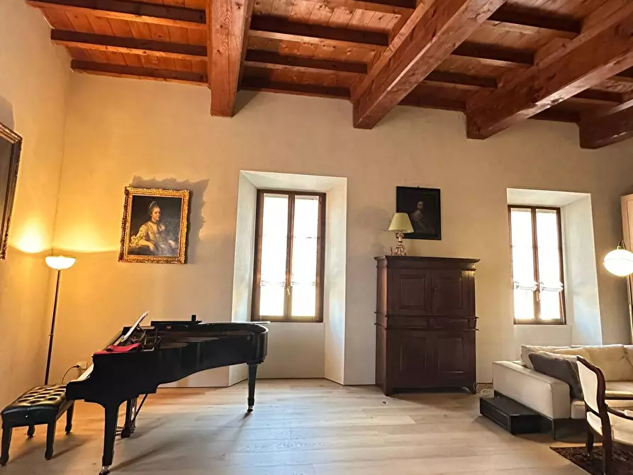 Immagine 13 di Appartamento in vendita  a Mantova