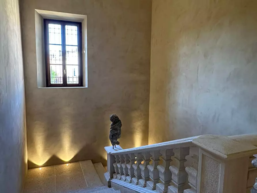 Immagine 4 di Appartamento in vendita  a Mantova