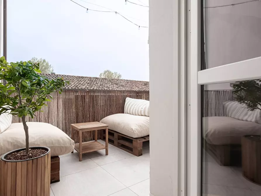 Immagine 17 di Appartamento in vendita  a Mantova