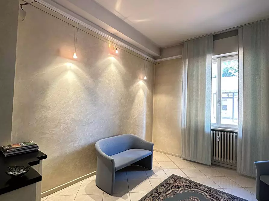 Immagine 2 di Appartamento in vendita  a Mantova