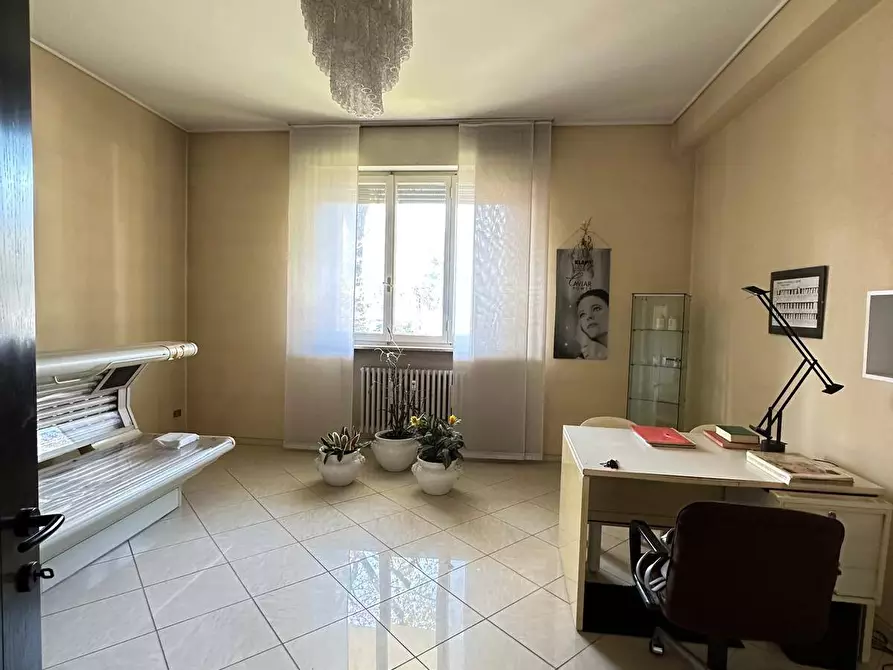 Immagine 8 di Appartamento in vendita  a Mantova