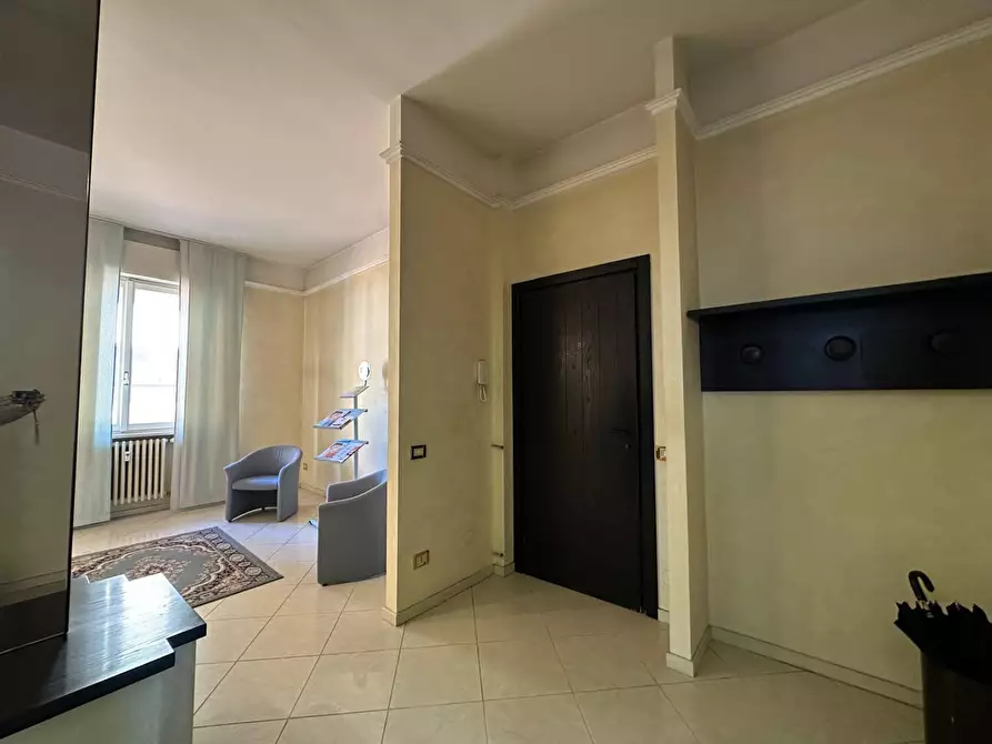 Immagine 4 di Appartamento in vendita  a Mantova