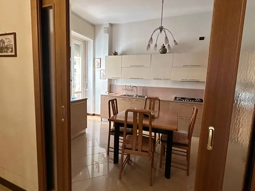 Immagine 9 di Appartamento in vendita  a Mantova